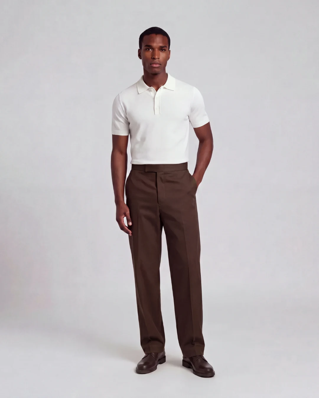 Wardrobe service - casual look in white polo and brown trousers